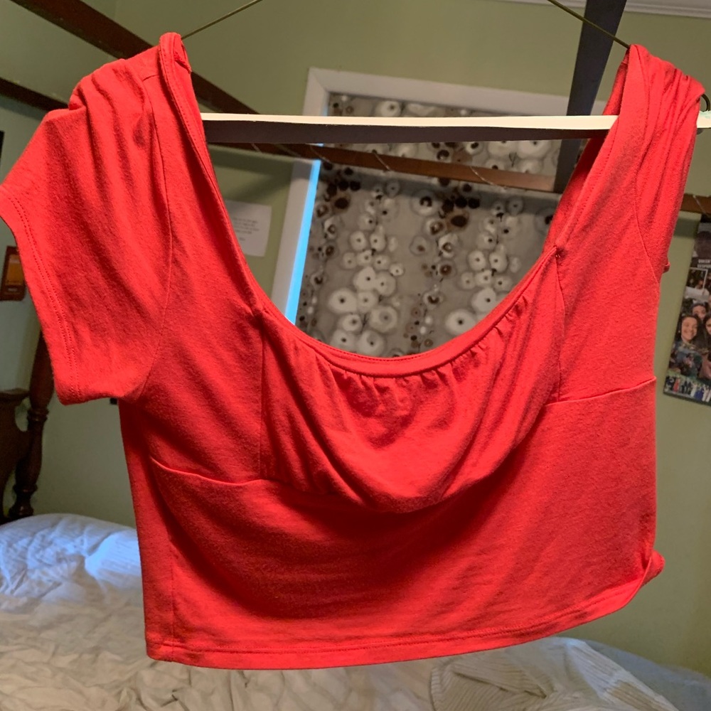 cropped red tee